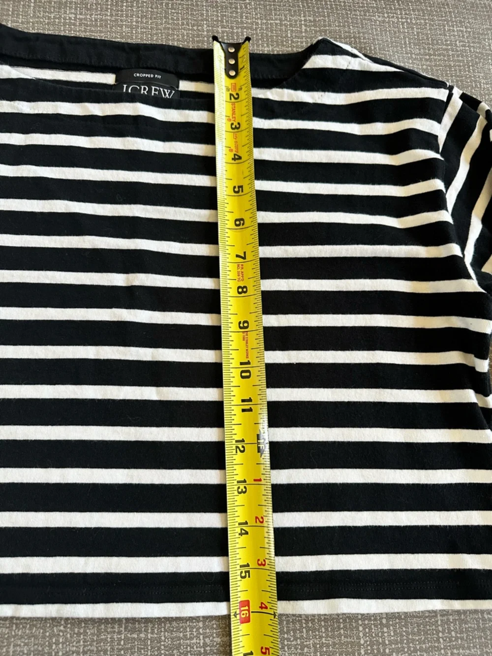J.Crew Cropped Fit Striped Top Boxy Sz Small Black White Long Sleeve Boat Neck